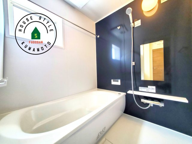 熊本市東区御領3丁目第6-3棟（3号棟）の内観：施工例|1日の疲れを癒してくれる広々バスルーム。雨の日のお洗濯にも大活躍な浴室乾燥機付です！