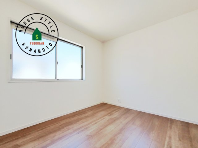 熊本市東区御領3丁目第6-3棟（3号棟）の内観：施工例|和室を上手に活用すると暮らし方の幅が広がります。例えば普段は開け放して、子供の小さいうちはお昼寝や遊びのスペースに。畳はソフトなので転んでもケガをしにくく安心です