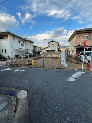 柳瀬川（柏町2丁目）の前面道路含む現地写真