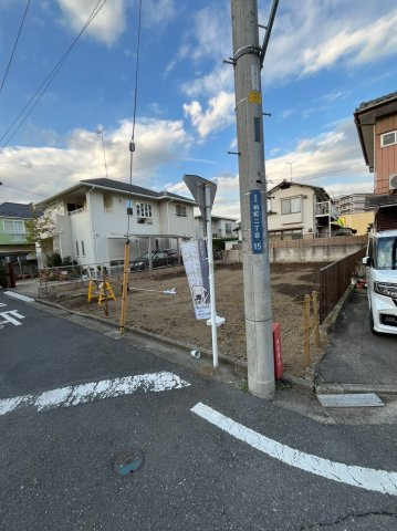 柳瀬川（柏町2丁目）の前面道路含む現地写真