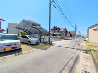 【前面道路含む現地写真】
