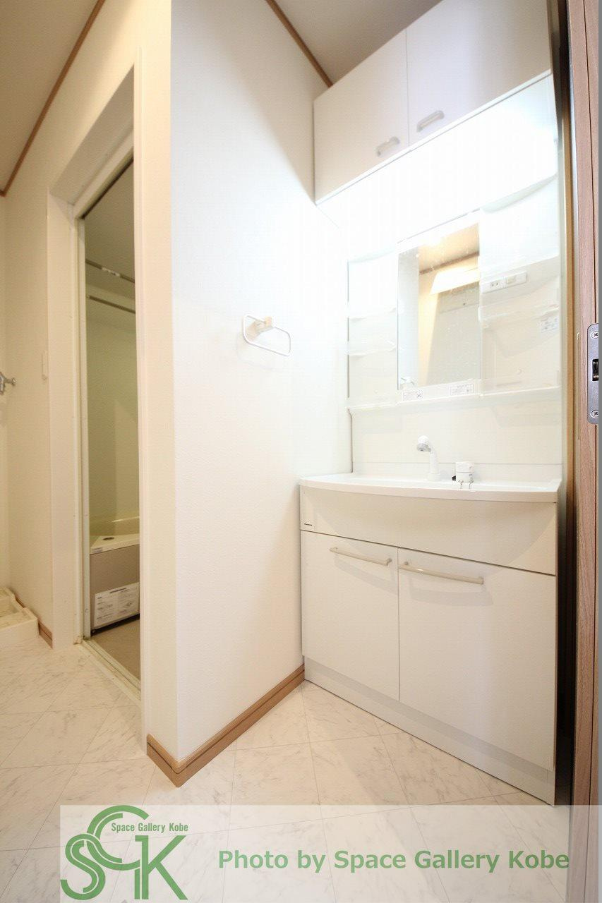 サンガーデン朝霧の洗面所|※お部屋により仕様が異なる場合があります※