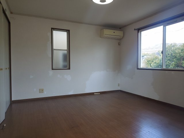 宝塚市中筋1丁目一戸建の洋室|2階洋室約9.5帖