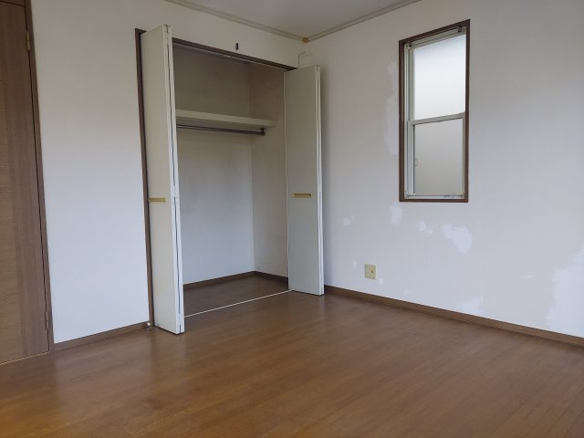 宝塚市中筋1丁目一戸建の洋室|2階洋室約9.5帖