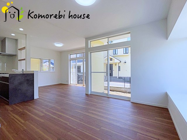 上尾市弁財1丁目　中古一戸建ての居間・リビング|6/5　撮影済み