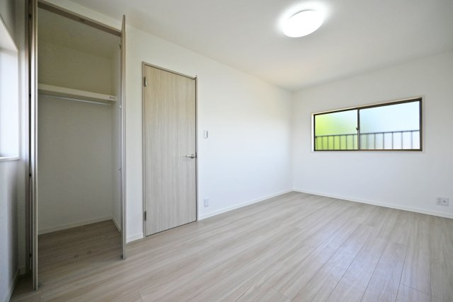 尼崎市金楽寺町2丁目中古戸建│4LDK+駐車1台可の洋室|-洋室7.5帖(3F)-