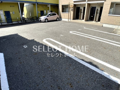 【駐車場】 | ピュア・フレンズ | 駐車場があります