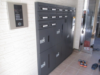 【その他共用部分】 | カステル・ルーク豊新 | 便利な宅配ＢＯＸ完備です