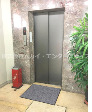 松利ビルのその他共用部分|エレベーターホールございます◎
