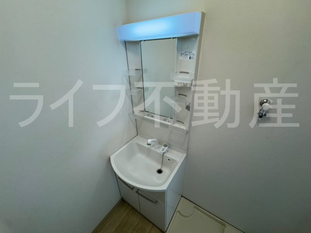 スリースターマンションの独立洗面台|使いやすい独立洗面台です