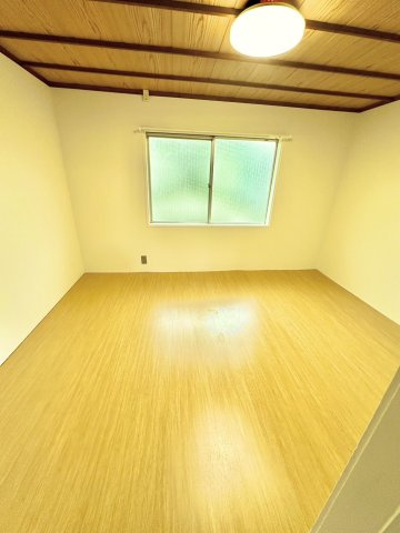 売りアパート（収益物件）２棟の洋室|パラシャルⅡ