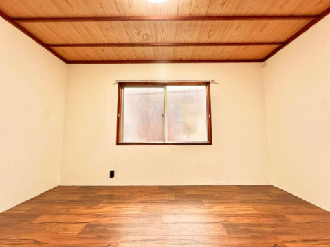 売りアパート（収益物件）２棟の洋室|パラシャルⅡ