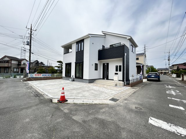 新築　高崎市江木町第5　Livele Garden.S　１号棟の前面道路含む現地写真|現地写真　東側接道幅員約5.4ｍ