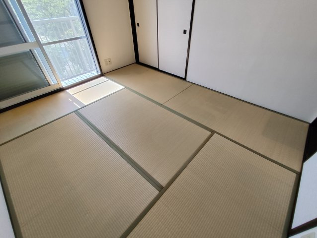 グローバルハウスの和室