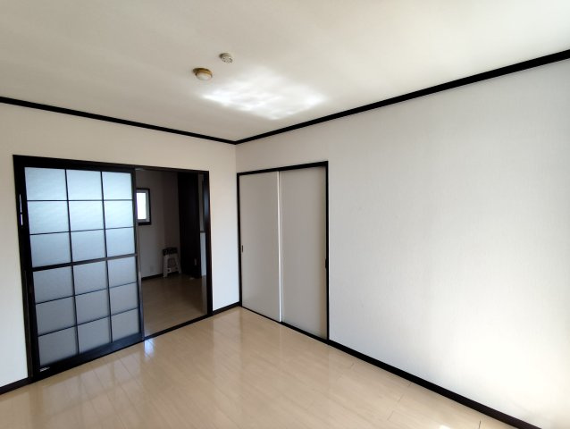 グローバルハウスの洋室