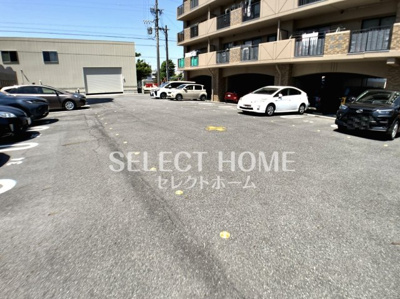 【駐車場】 | シャトレー康生ツインズ北館 | 駐車場完備です