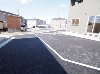 【駐車場】