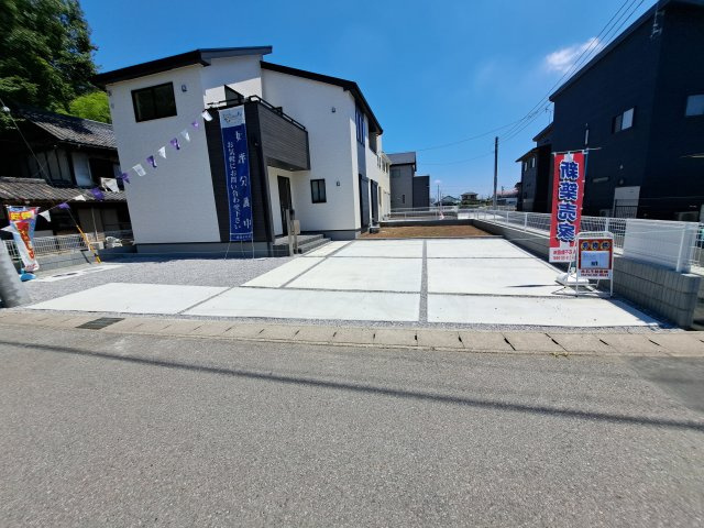 新築　太田市由良町第11　Livele Garden.S　１号棟の駐車場|現地写真　駐車スペースは3台分可能です！
