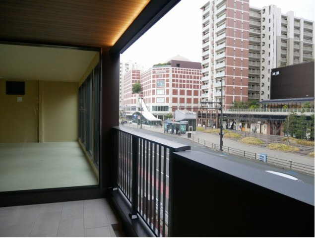 ミラクロス六本松の外観