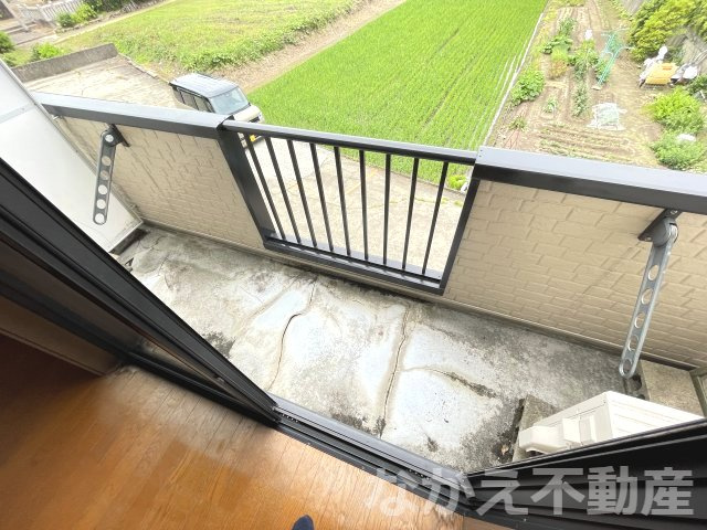 【バルコニー】 | 広々としたバルコニーです
