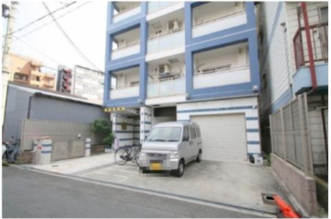 【駐車場】