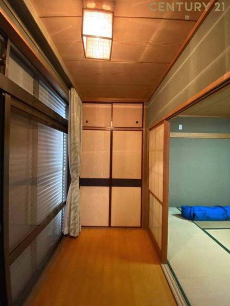 和歌山市毛見中古戸建の内装|和室横の押入れ