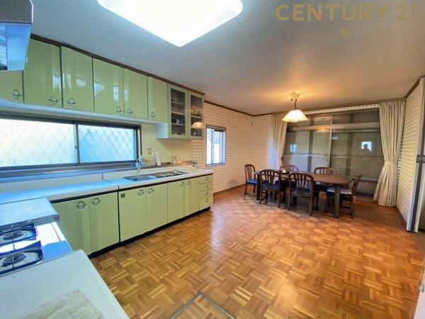 和歌山市毛見中古戸建のキッチン|ダイニングキッチン