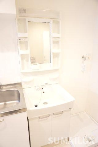 菊池郡菊陽町光の森７丁目のアパートの洗面所