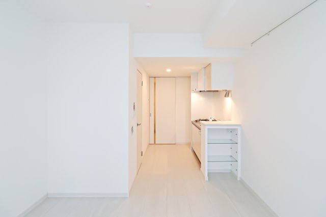 アルファシオ　ミラーニ　13階の居間・リビング|別号室のものです。現状優先になります。
※実際には出窓がございます。