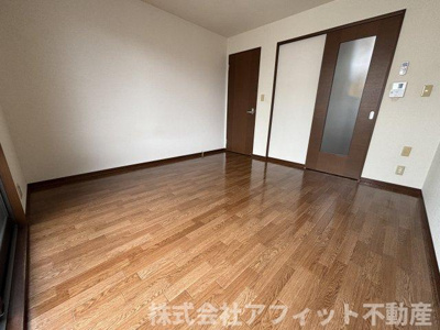 【居間・リビング】 | サンシャイン引野 | 洋室7.4帖