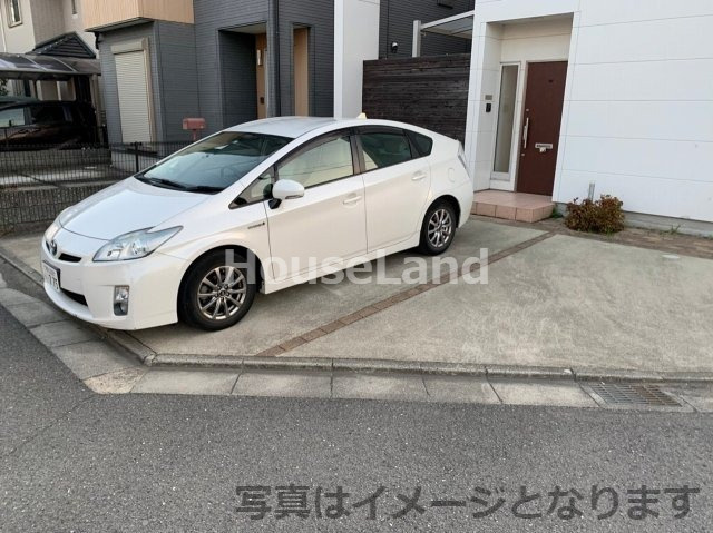 リファレンスの駐車場