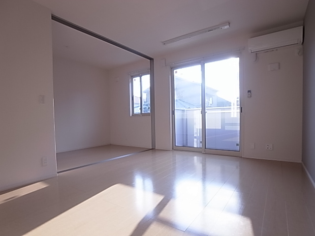 神戸市長田区大塚町９丁目のアパートの居間・リビング|リビング