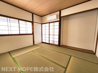 【和室】 | 尼崎市水堂町４丁目中古戸建 | ２階和室８帖です♪バルコニーに面した明るく開放的な室内です！！