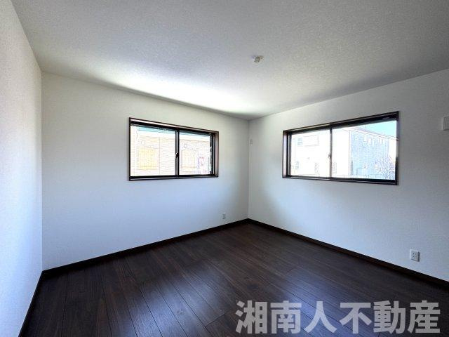 寒川町小谷１丁目新築戸建の洋室|個人の部屋や寝室として使える洋室です
