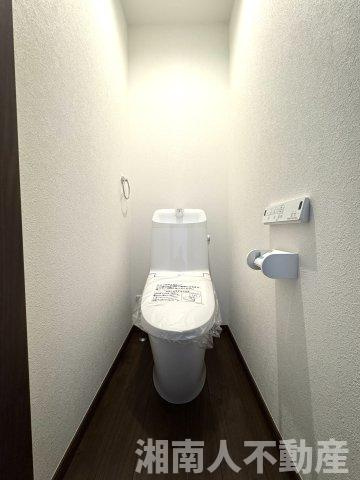 寒川町小谷１丁目新築戸建のトイレ|シンプルで使いやすいトイレです