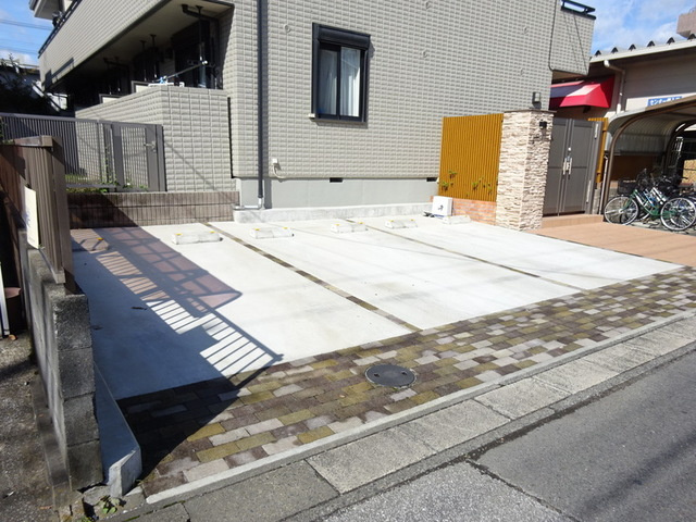 プレジオ東川口の駐車場|★敷地内駐車場★