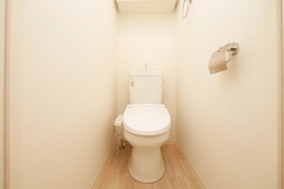 【トイレ】 | セレニテ阿波座ミラク | 清潔感のあるトイレです