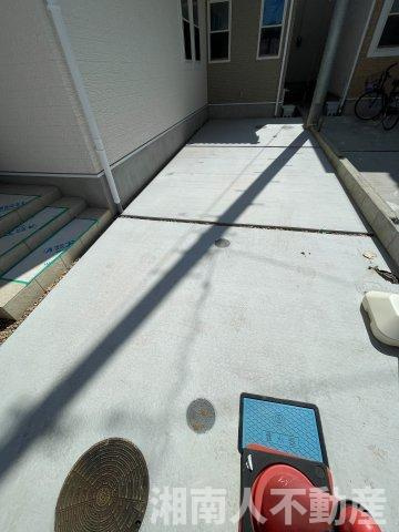 茅ヶ崎市今宿 戸建の駐車場|駐車場があるので、車を買う予定の方も安心です