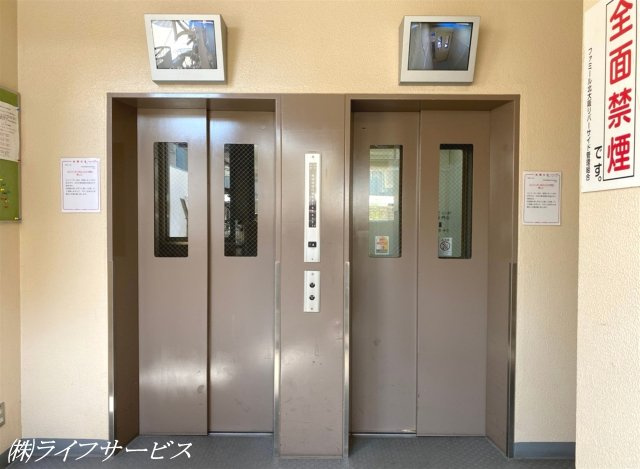 【エントランス】 | ファミール北大阪リバーサイド | モニター付エレベーター２基有