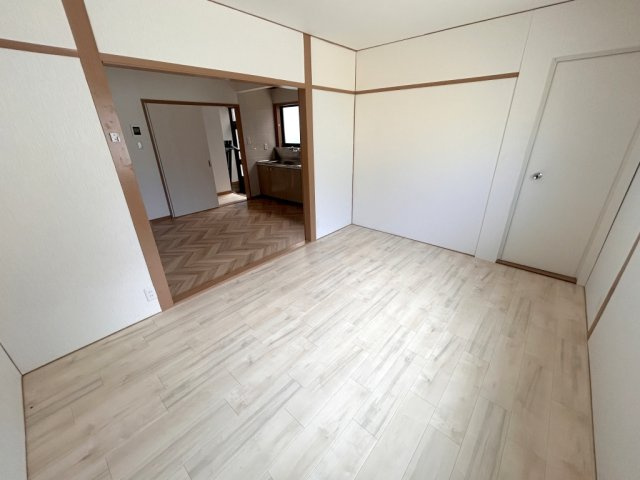 大和高田市甘田町の一戸建ての洋室