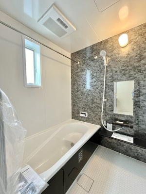 【浴室】 | 浜松市天竜区船明 5期 新築一戸建て 1号棟 | ゆったり過ごせるお風呂です