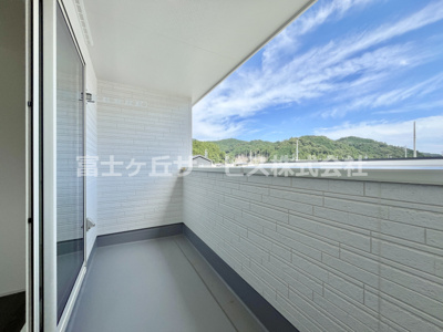 【バルコニー】 | 浜松市天竜区船明 5期 新築一戸建て 1号棟 | バルコニー付きです