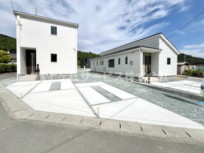 【駐車場】 | 浜松市天竜区船明 5期 新築一戸建て 1号棟 | 3台駐車可能