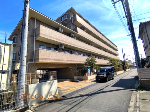 ライオンズマンション桶川の外観|アースカラーのオシャレな外観♪