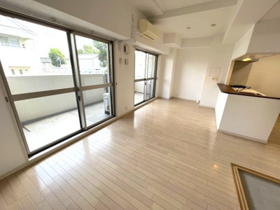 【居間・リビング】 | プランドール西岡本