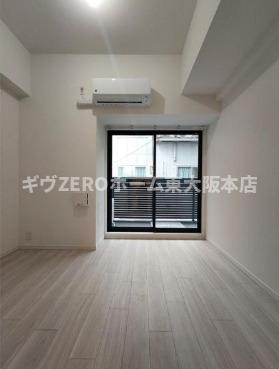 S-RESIDENCE小阪azureの居間・リビング