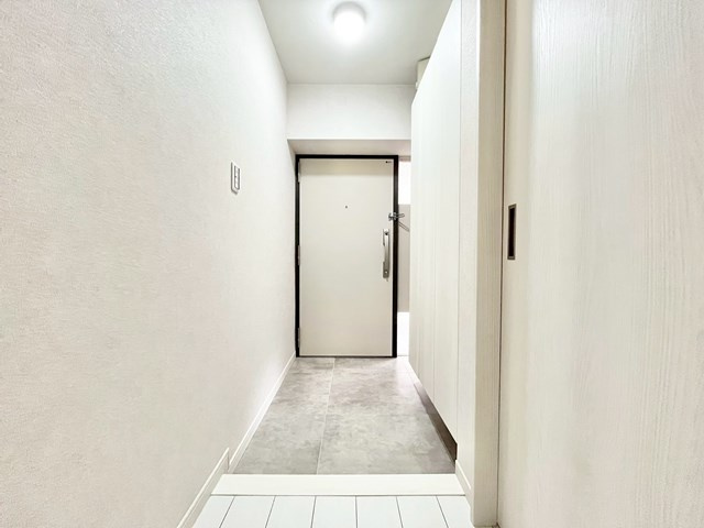【玄関】 | 北摂マンション | こちらのサイトに掲載されている全ての物件が、当社にてご紹介可能です！気になる物件がありましたら、弊社スタッフまでお気軽にお問合せ下さいま