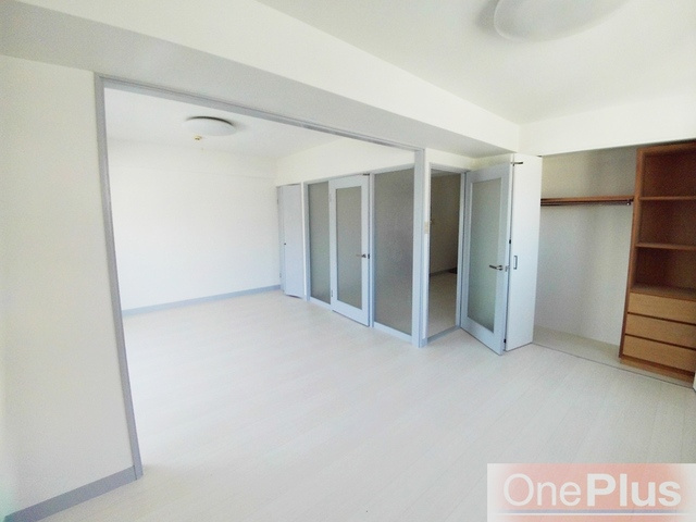 パレス上原の洋室