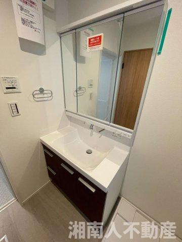 茅ヶ崎市今宿　新築戸建ての独立洗面台|独立洗面化粧台が付いています