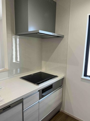 北葛飾郡松伏町　　松伏　　中古戸建のキッチン|お料理しやすいキッチンです